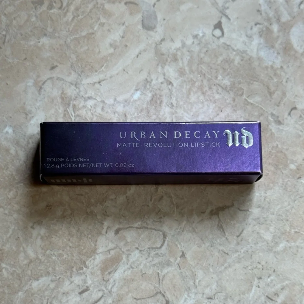 Urban Decay Matte Revolution Lipstick Bad Blood Comfort Matte Red NEW IN BOX